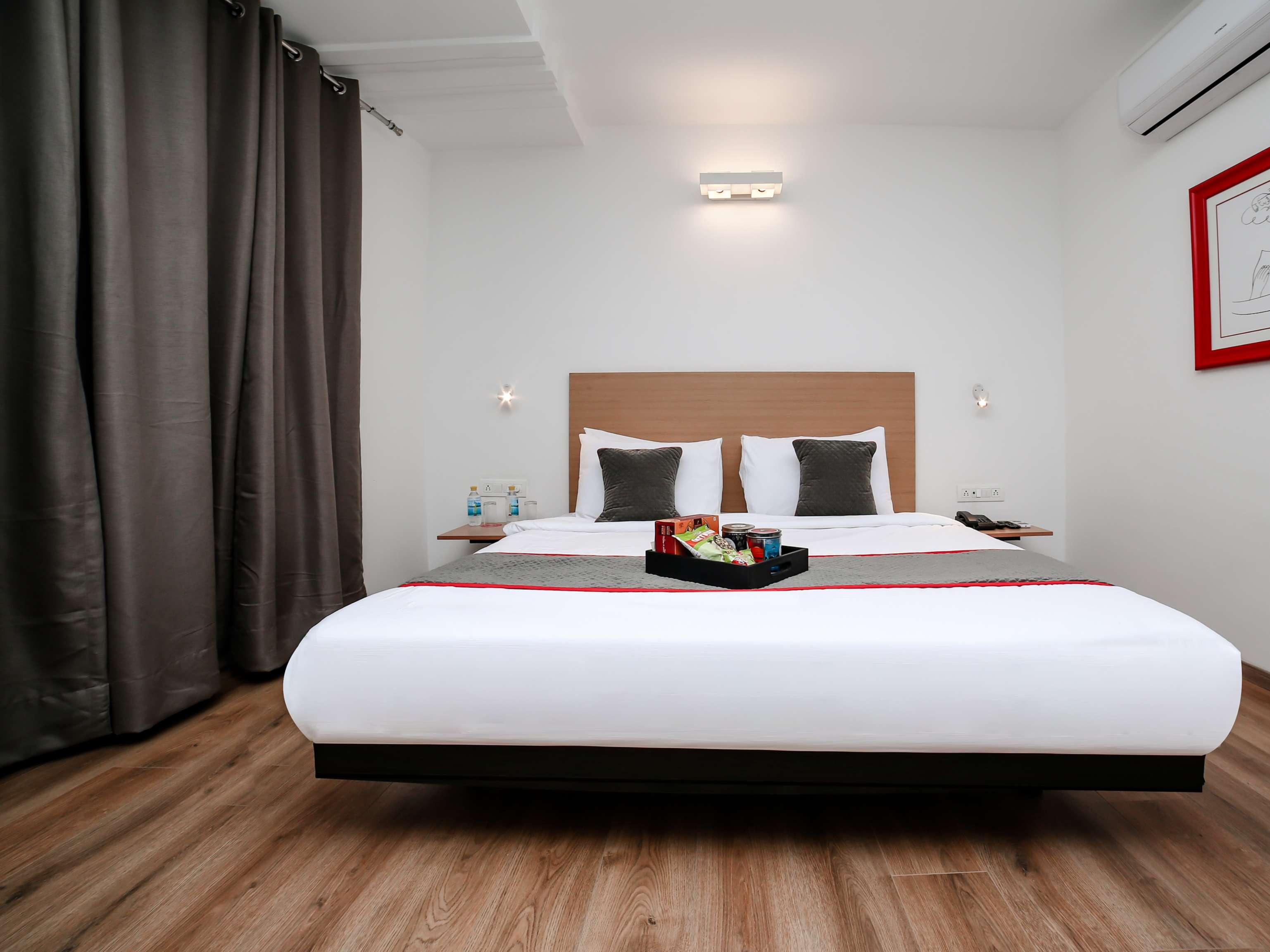Collection O Townhouse 069 Hotel Gurgaon Bagian luar foto