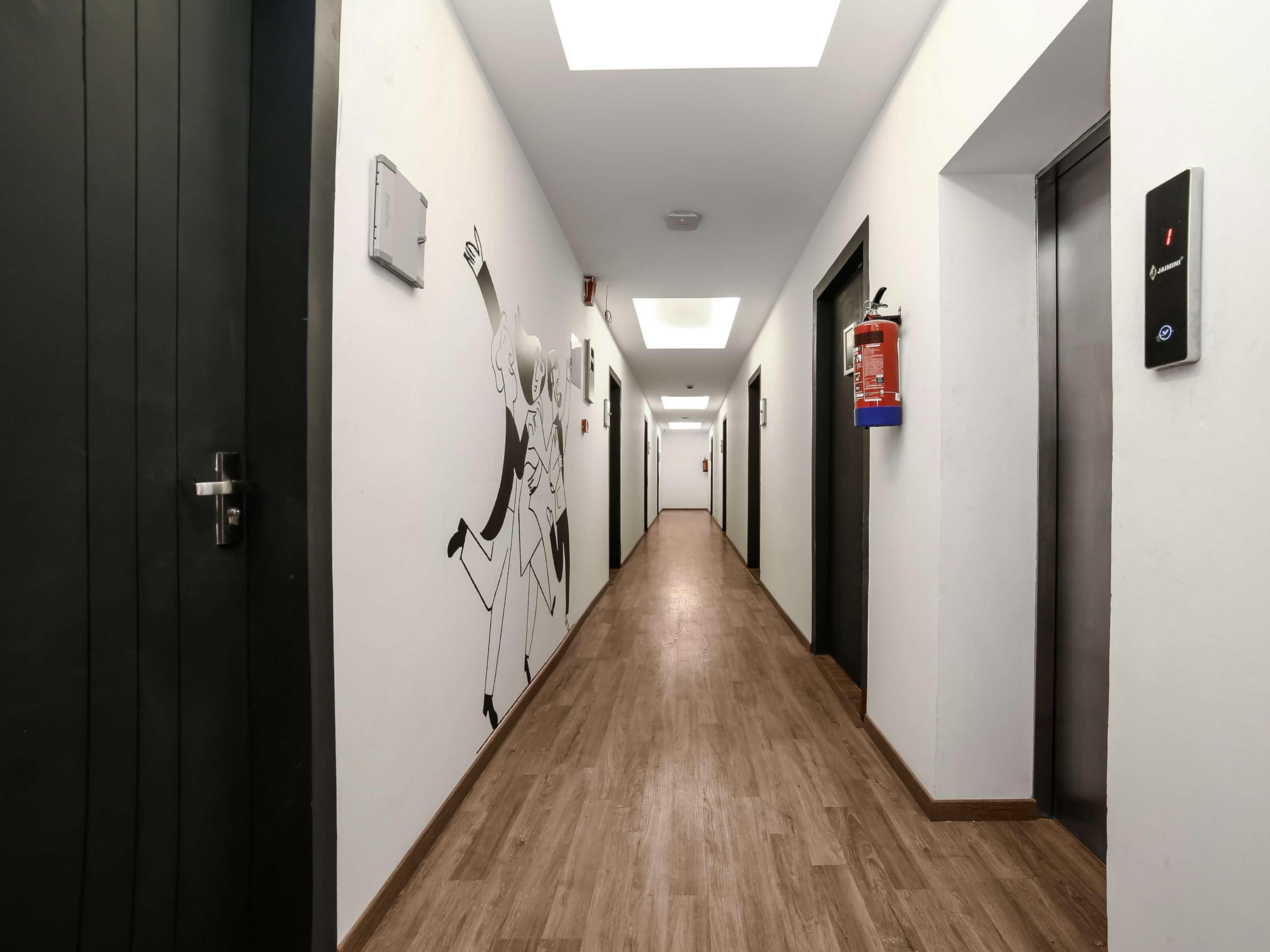 Collection O Townhouse 069 Hotel Gurgaon Bagian luar foto