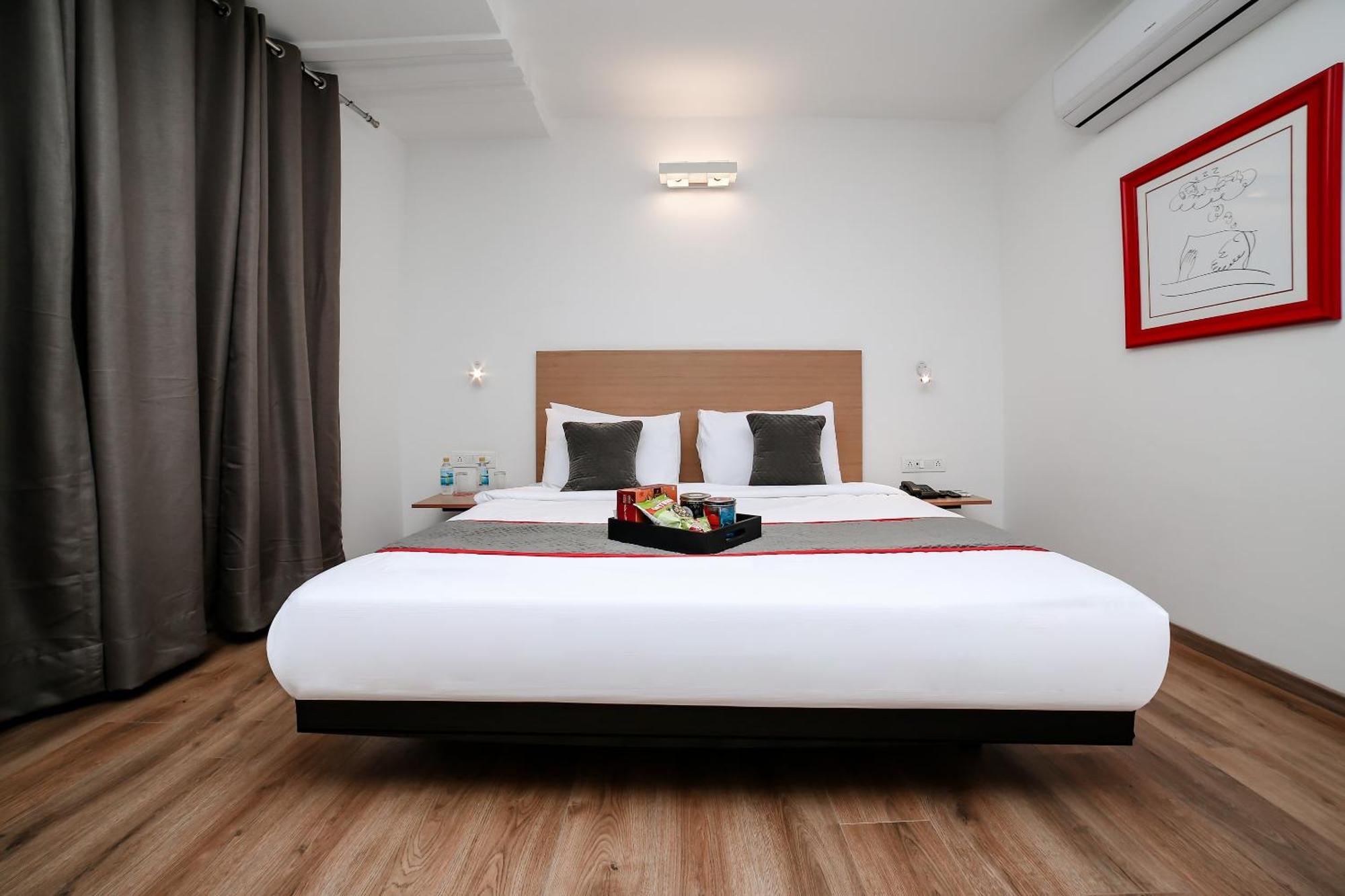Collection O Townhouse 069 Hotel Gurgaon Bagian luar foto