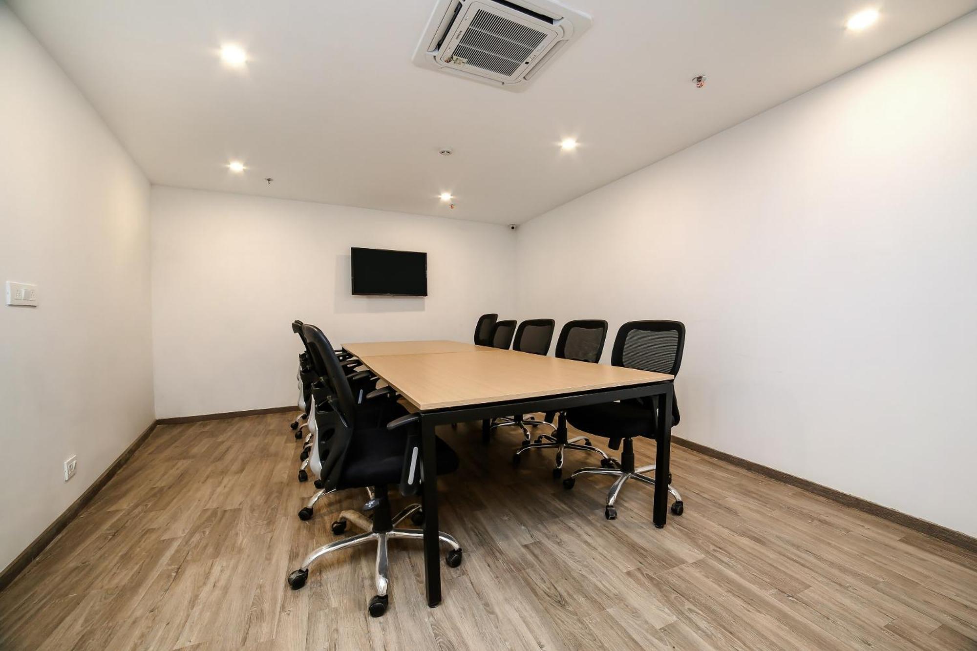 Collection O Townhouse 069 Hotel Gurgaon Bagian luar foto