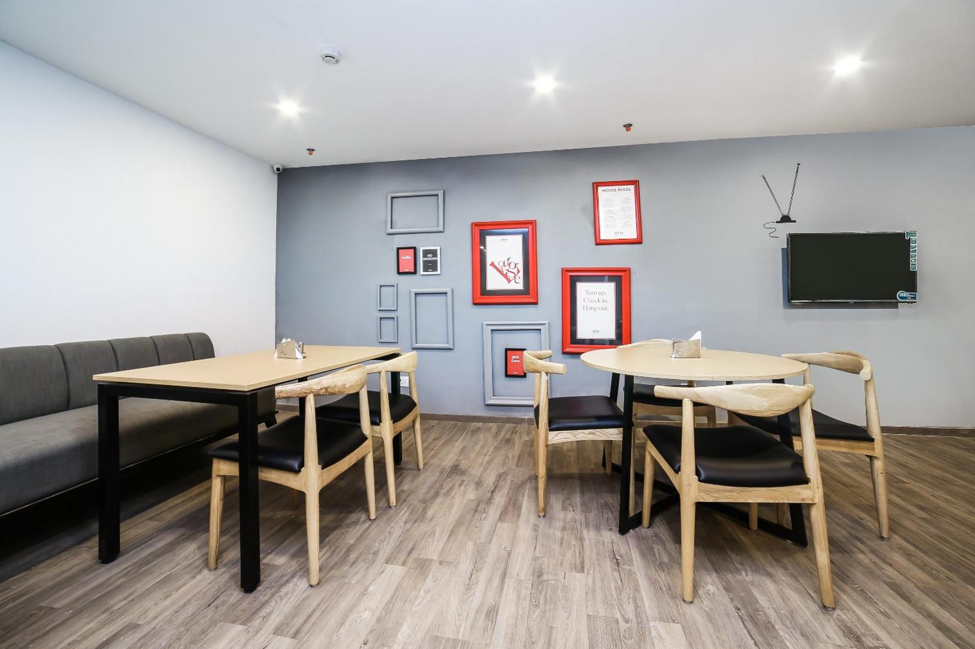 Collection O Townhouse 069 Hotel Gurgaon Bagian luar foto