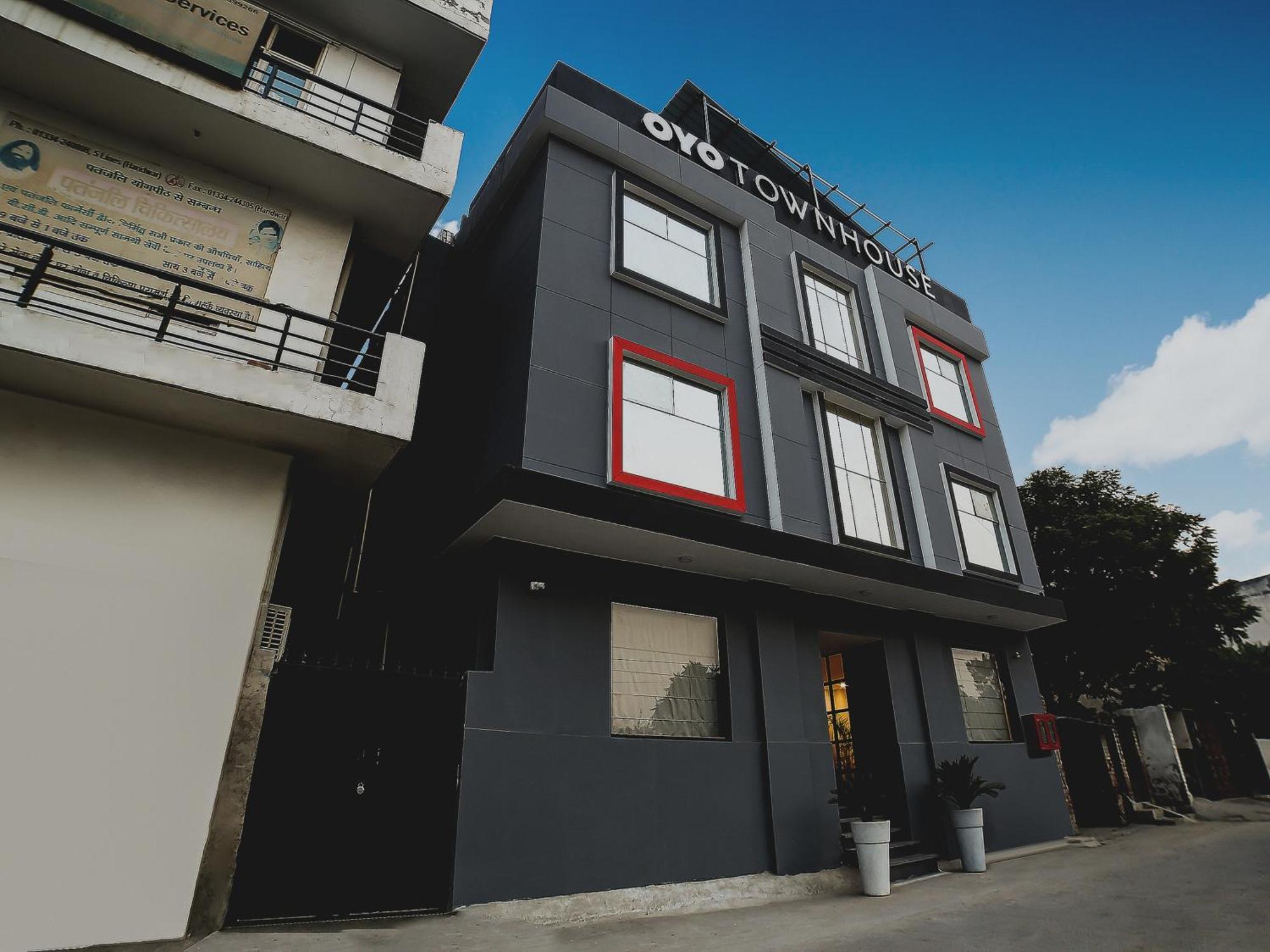 Collection O Townhouse 069 Hotel Gurgaon Bagian luar foto